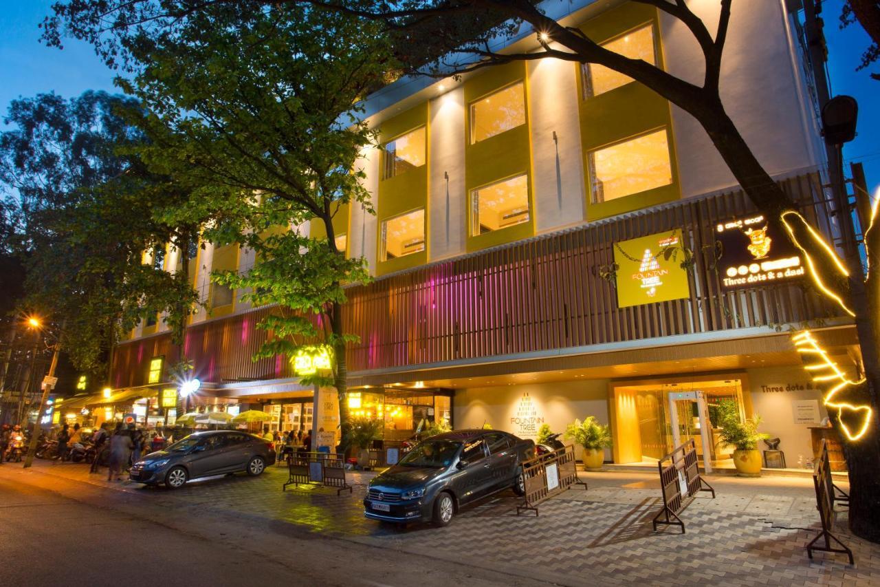 Fountain Tree By Tgi Hotel Bangalore Exterior foto